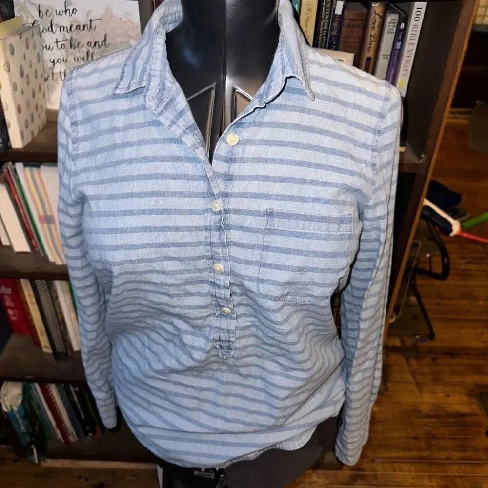 J Crew denim striped 1/4 button elevated basics 6 top